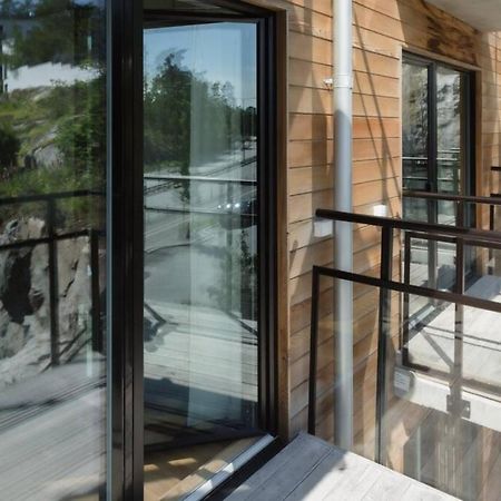 Comfy And Well Equipped Apartment W Free Parking Lidingo Exterior photo